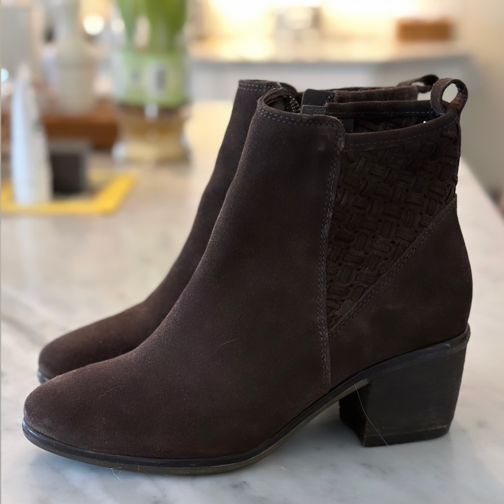 Joie chocolate brown suede booties, brand new